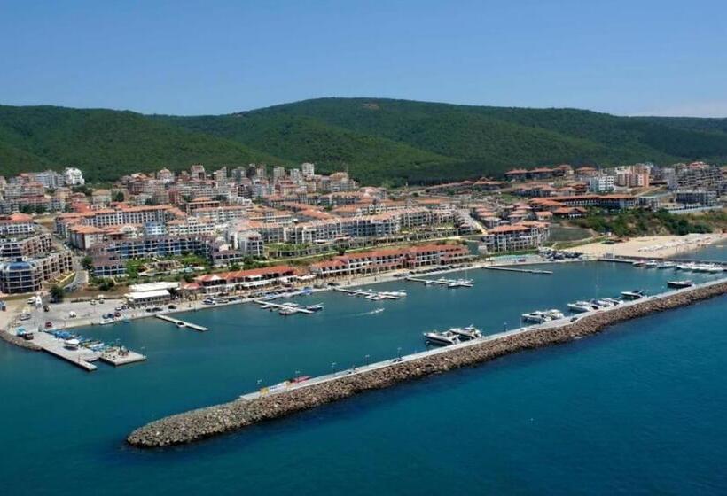 شقة غرفة واحدة مطلة على البحر, Apartello⊛com Bademite   Private Apartments Near The Sea In Sveti Vlas