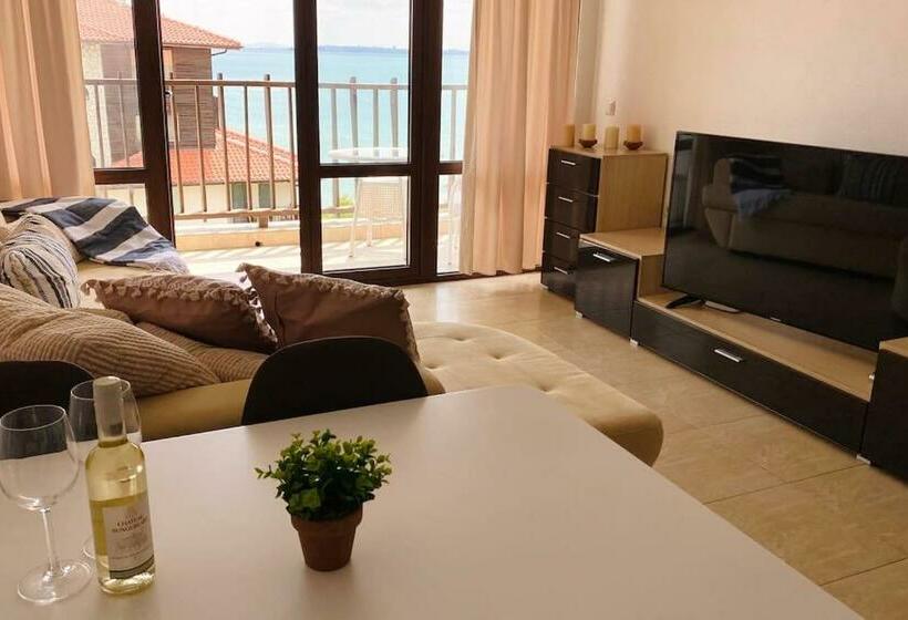 شقة غرفة واحدة مطلة على البحر, Apartello⊛com Bademite   Private Apartments Near The Sea In Sveti Vlas