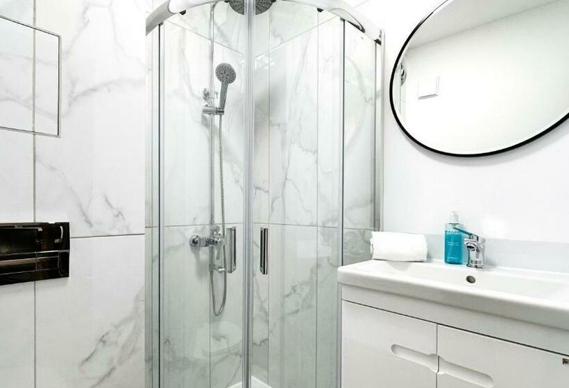 شقة غرفة واحدة مطلة على البحر, Apartello⊛com Bademite   Private Apartments Near The Sea In Sveti Vlas