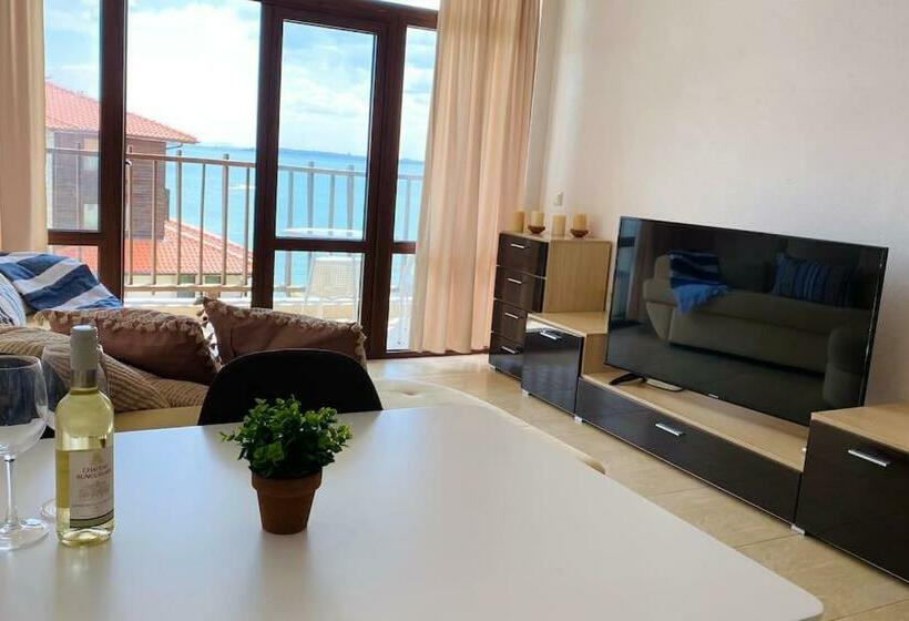 شقة غرفة واحدة مطلة على البحر, Apartello⊛com Bademite   Private Apartments Near The Sea In Sveti Vlas