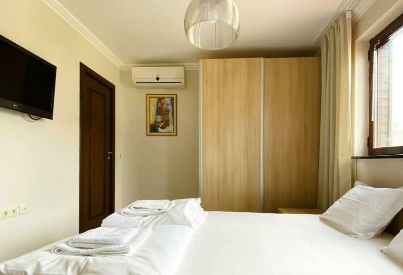 شقة غرفة واحدة مطلة على البحر, Apartello⊛com Bademite   Private Apartments Near The Sea In Sveti Vlas