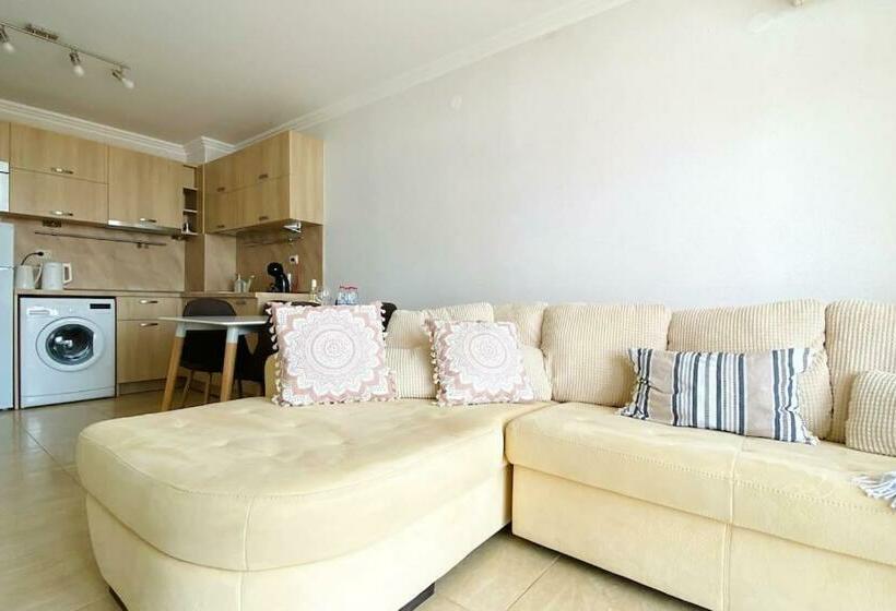 شقة غرفة واحدة مطلة على البحر, Apartello⊛com Bademite   Private Apartments Near The Sea In Sveti Vlas