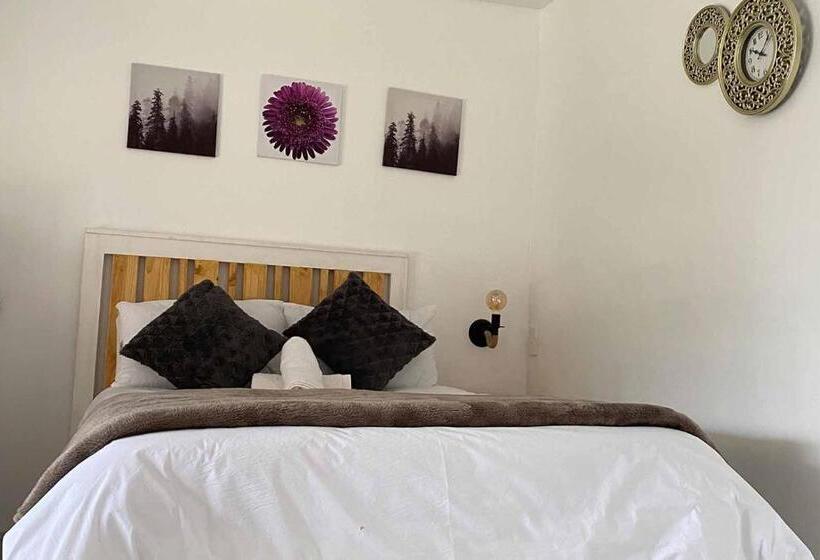 Номер Стандарт, Lodge At Nyala