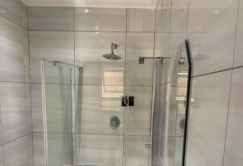 スーペリアールーム, Lodge At Nyala