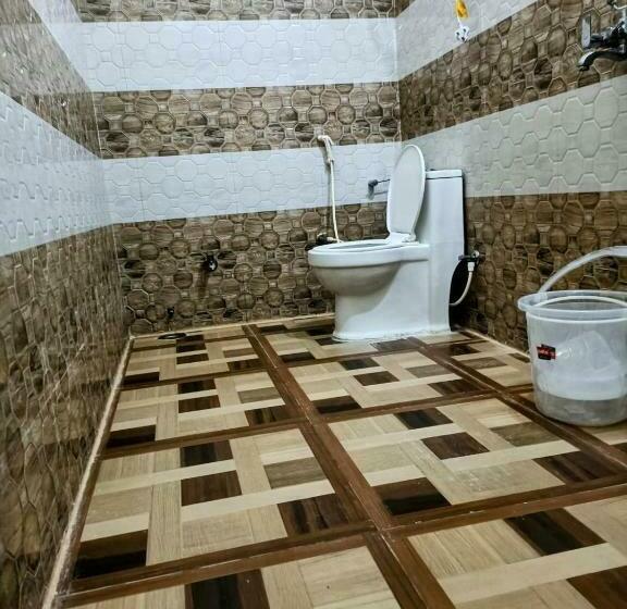 带大床的豪华间, Hare Krishna Ambiance Vbn