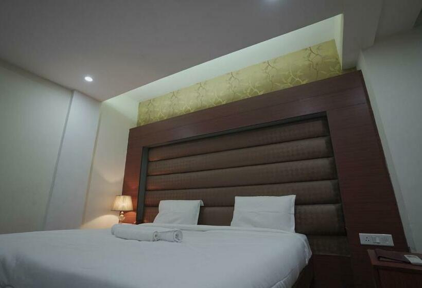 标准间, Geetika Galaxy Hotel By Wb Inn