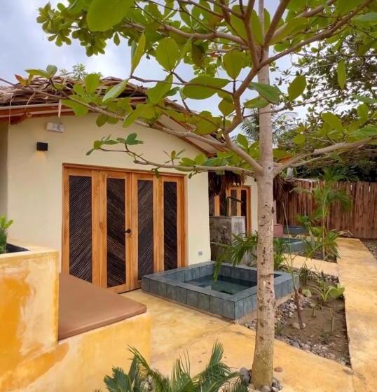 디럭스 룸, Makai Beach Hostel