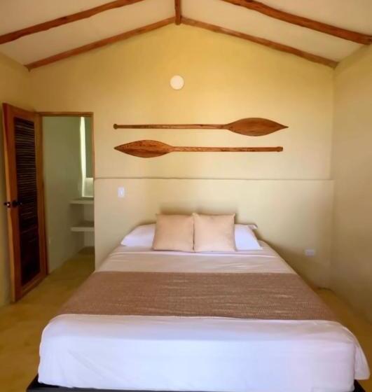 디럭스 룸, Makai Beach Hostel