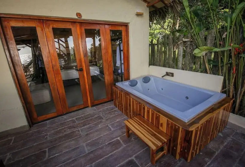 デラックスルーム, Makai Beach Hostel