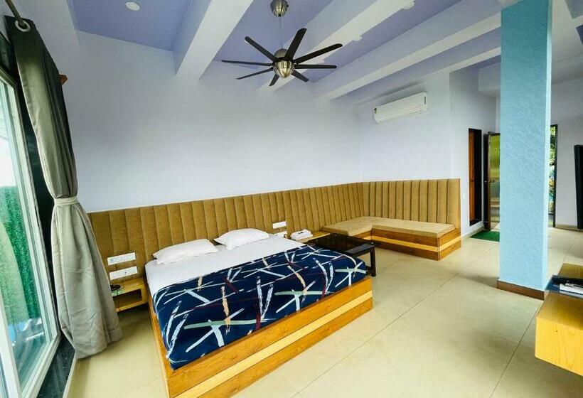 Люкс с Балконом, Natural Resort Panhala