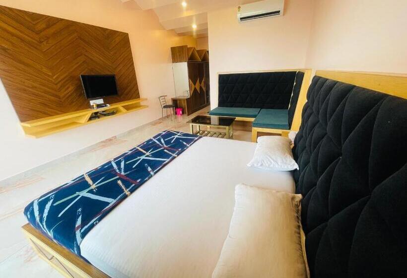 Люкс с Балконом, Natural Resort Panhala