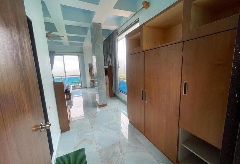 Люкс с Балконом, Natural Resort Panhala