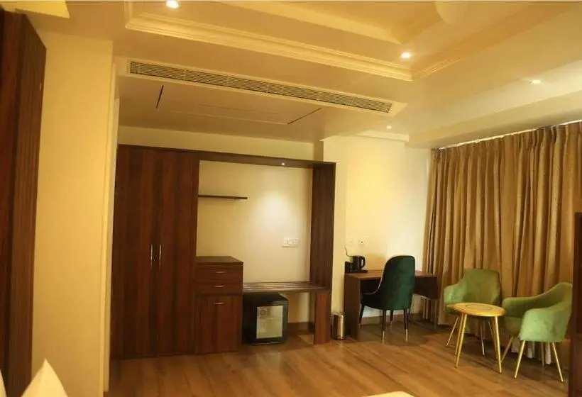 Chambre Standard, Tivoli Cititel