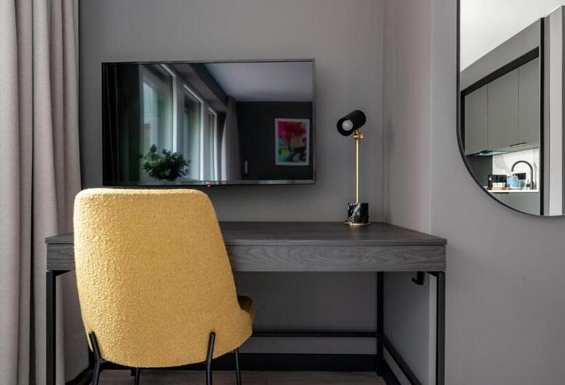 استودیوی استاندارد, Numa L Saga Apartments