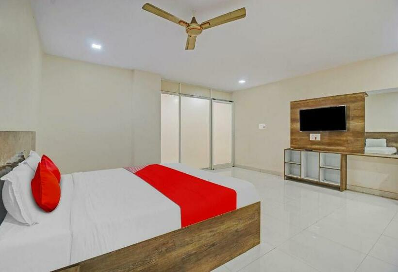 三人经典房间, Flagship Green Valley