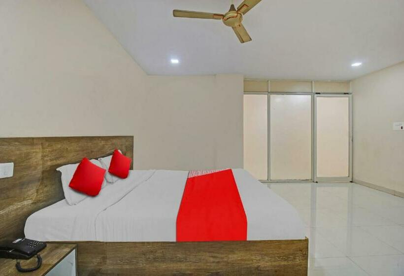 三人经典房间, Flagship Green Valley