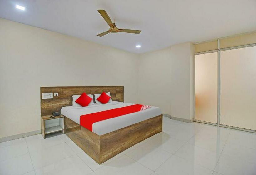 三人经典房间, Flagship Green Valley