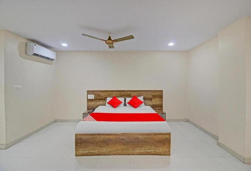 三人经典房间, Flagship Green Valley