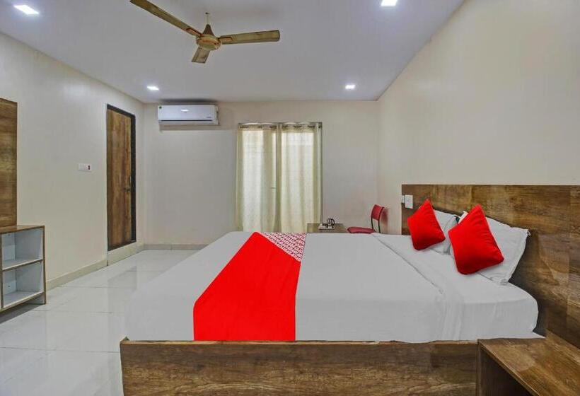 三人经典房间, Flagship Green Valley