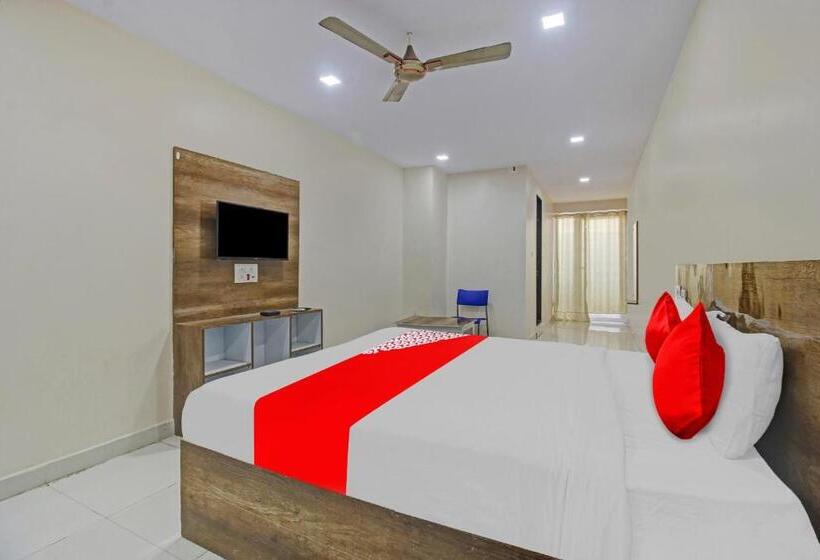 三人经典房间, Flagship Green Valley