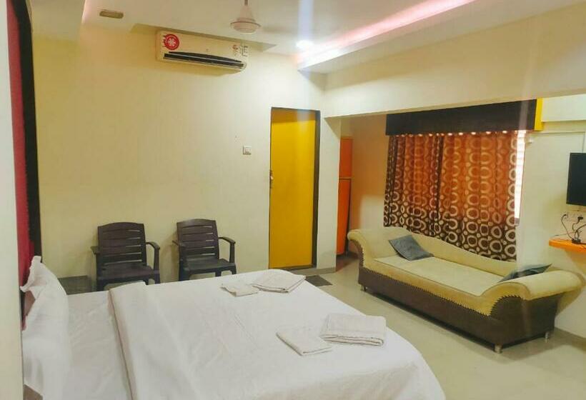 Семейный Номер, Shree Krishna Palace