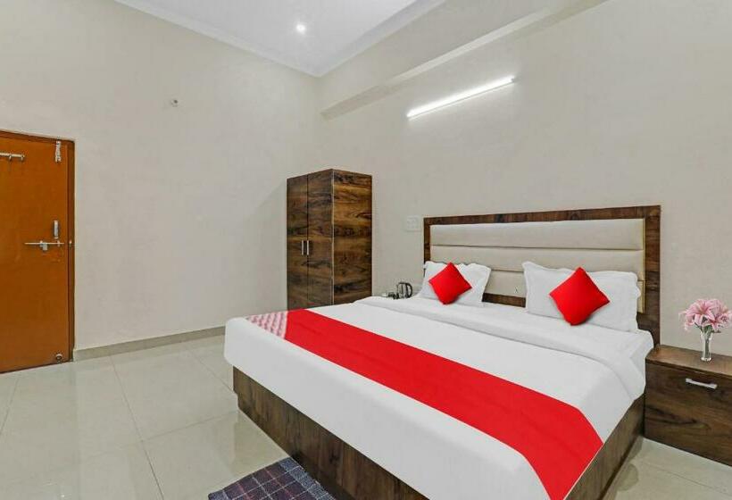 Трехместный Номер Классика, Flagship Vrindavan Resort