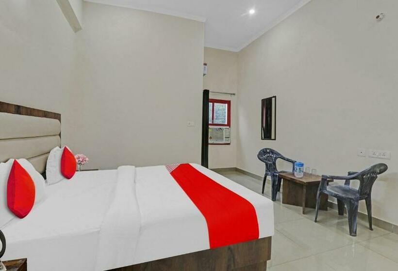 三人经典房间, Flagship Vrindavan Resort