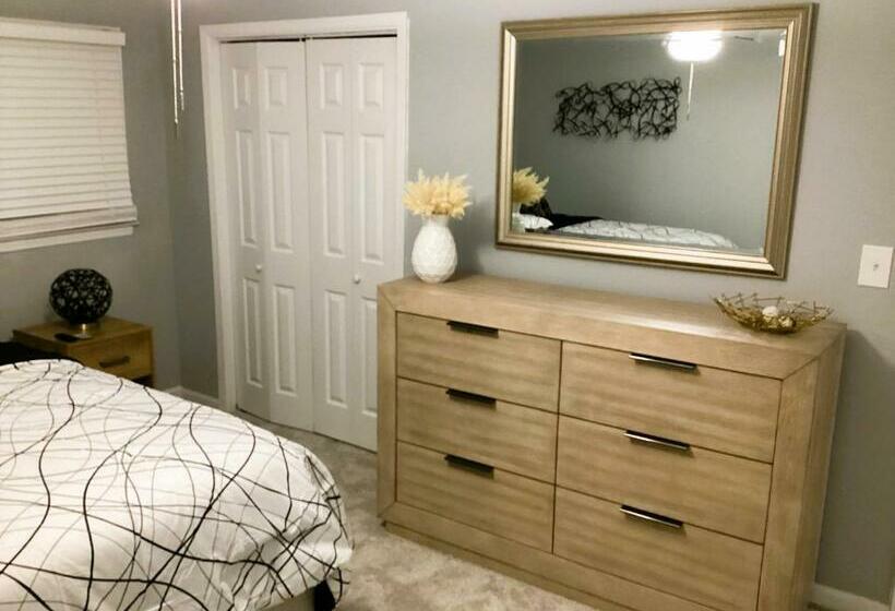 منزل 4 غرف نوم, Columbia Chrome