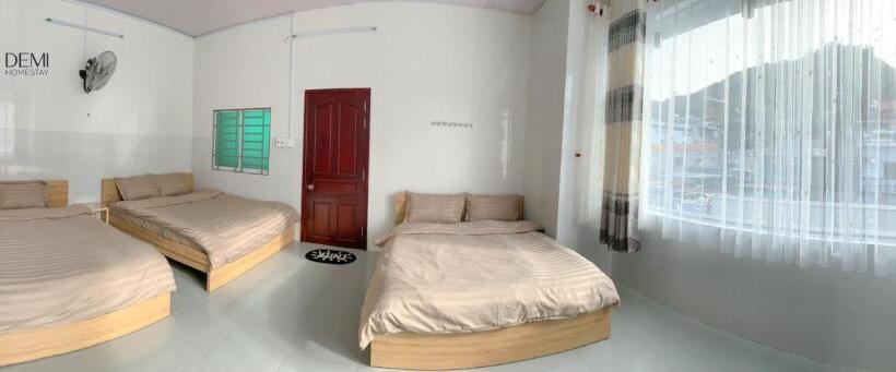 Pokój Rodzinny Widok Góry, Demi Homestay   Châu đốc