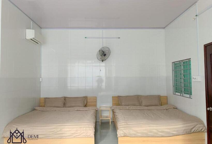 Pokój Rodzinny Widok Góry, Demi Homestay   Châu đốc