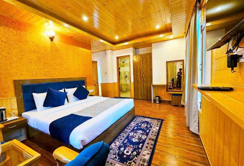 اتاق استاندارد با چشمانداز کوهستان, Marina Heights