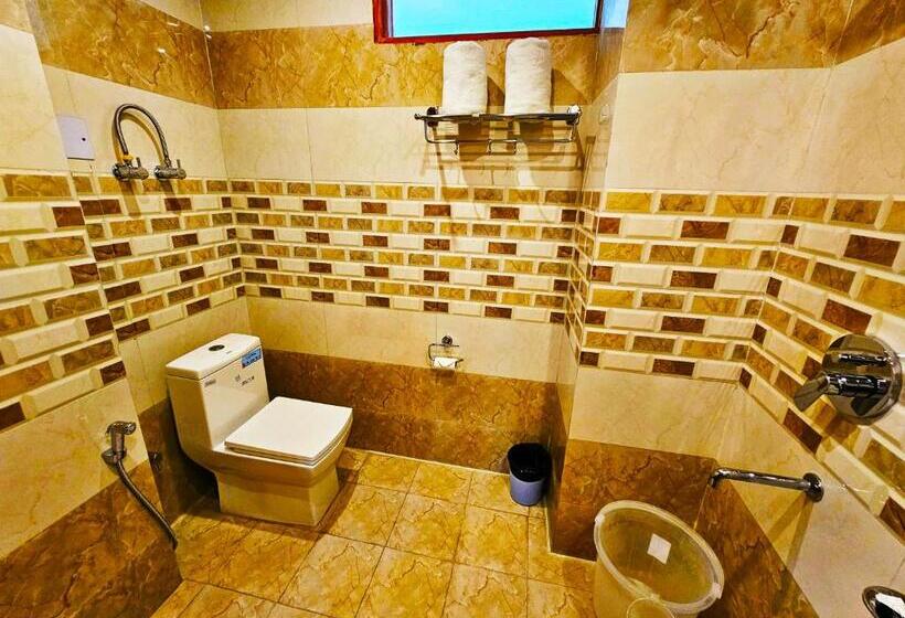 اتاق لوکس, Marina Heights