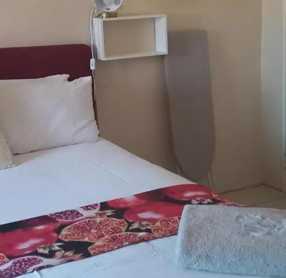 اتاق لوکس, Beit El Bnb