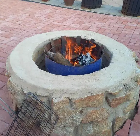 اتاق لوکس با چشم‌انداز استخر, Beit El Bnb