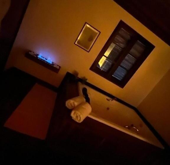 Люкс с гидромассажем, Pousada Maison Mauá