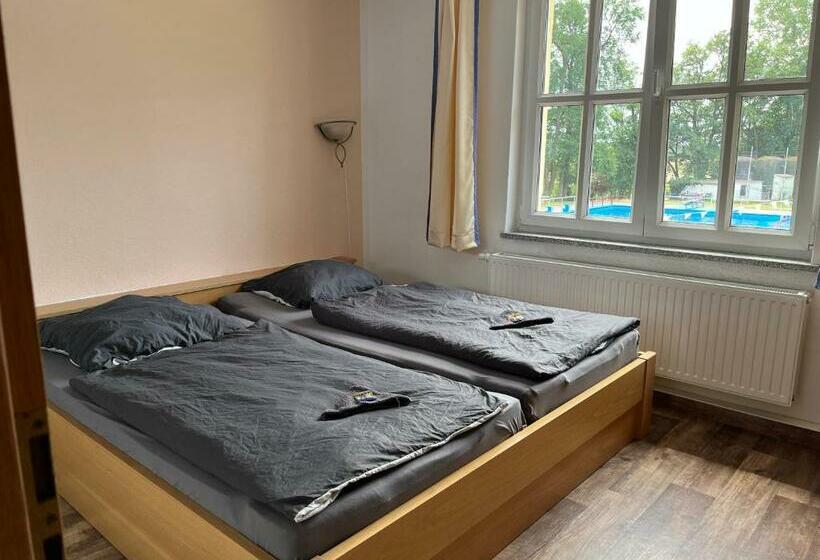 חדר סטנדרט, Radler