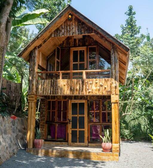 シャレー・スペリアー1寝室, River Off Grid Eco Cabins