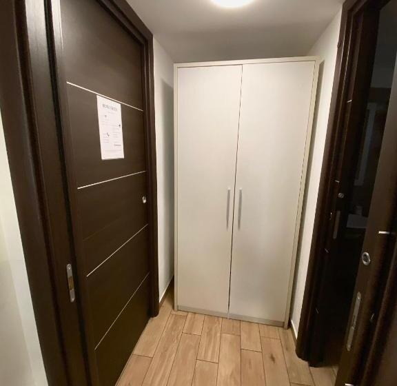 基本间, Casa Zeffirino