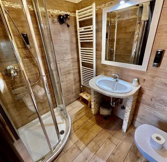 标准间, Casa Zeffirino