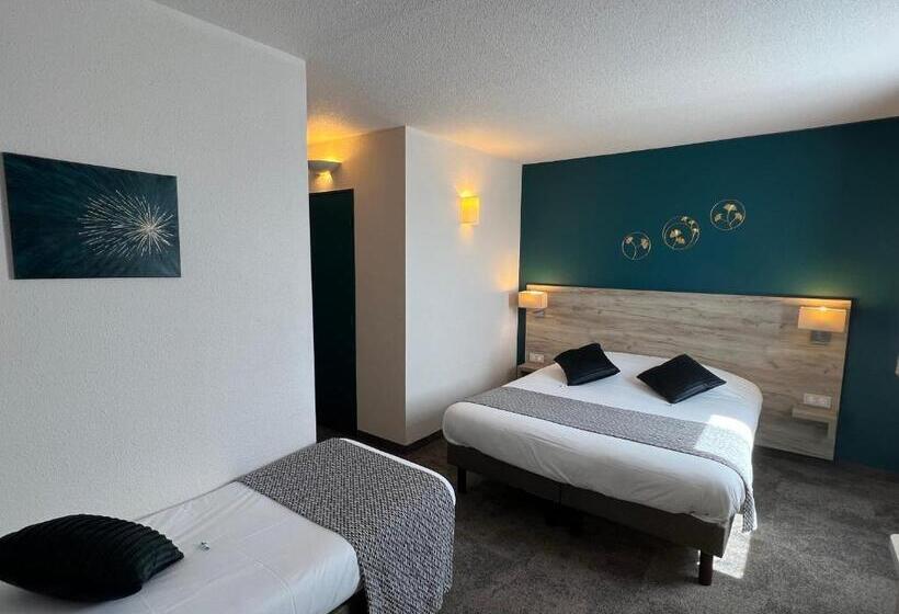 غرفة قياسية ثلاثية, Brit Hotel Saumur