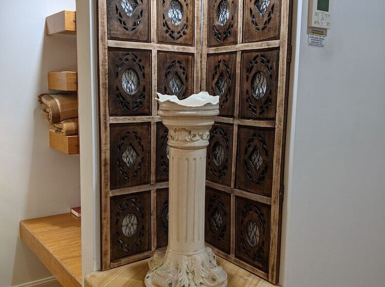 اتاق اجرایی, Ettalong Beach Tourist Resort