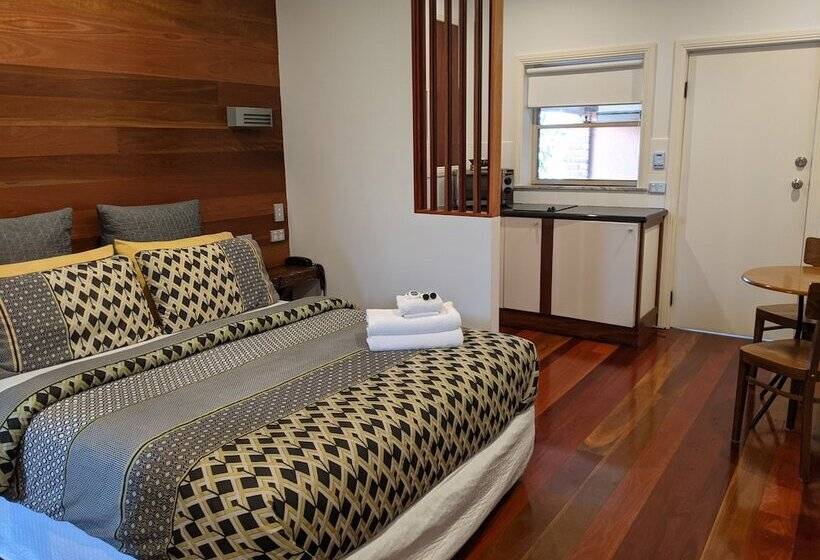 اتاق لوکس, Ettalong Beach Tourist Resort