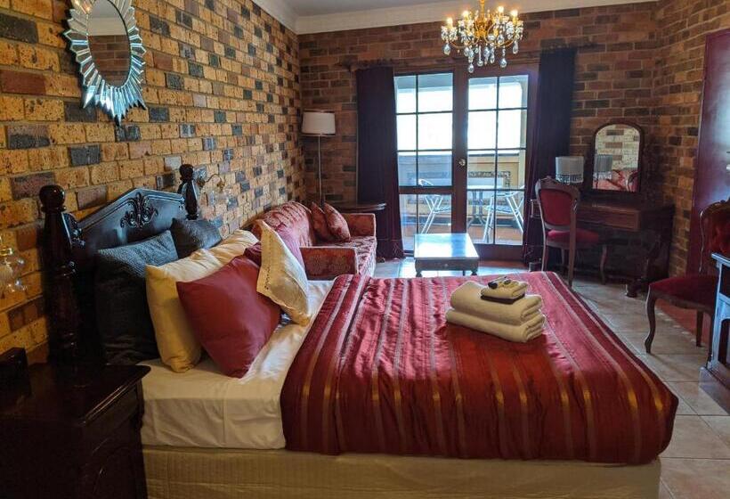 سوئیت با وان آب گرم, Ettalong Beach Tourist Resort