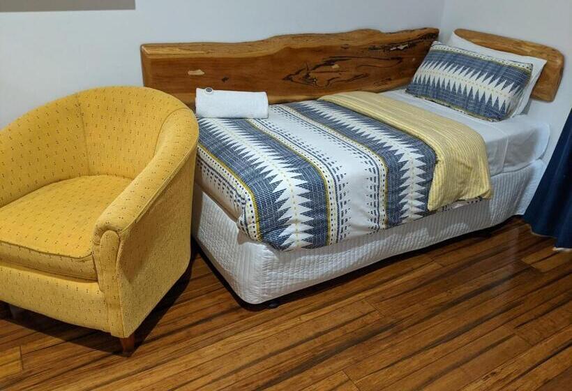 اتاق خانوادگی, Ettalong Beach Tourist Resort