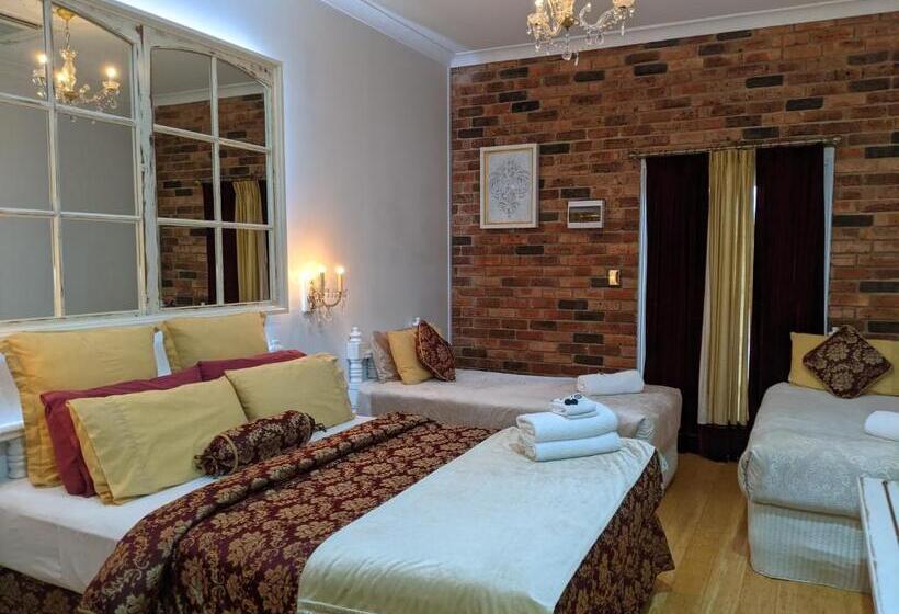 اتاق خانواده اجرایی, Ettalong Beach Tourist Resort