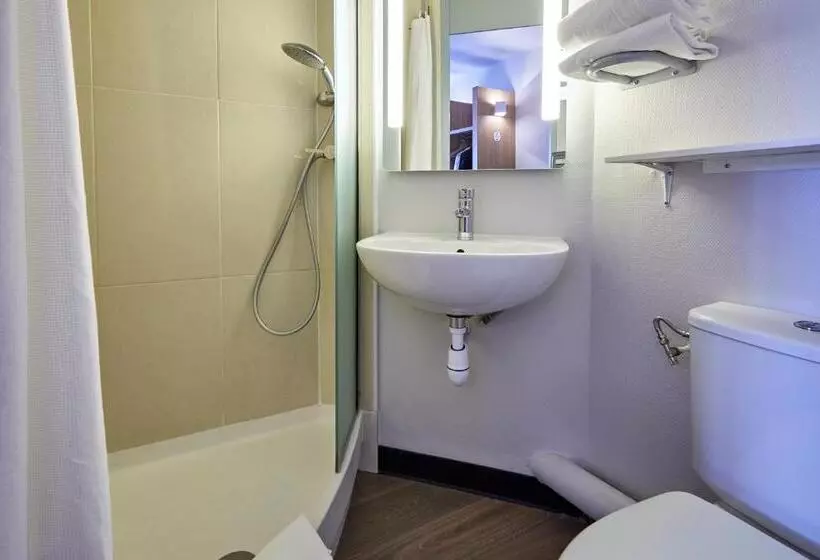 スタンダード４人部屋, B&b Hotel Villeneuve Loubet Plage