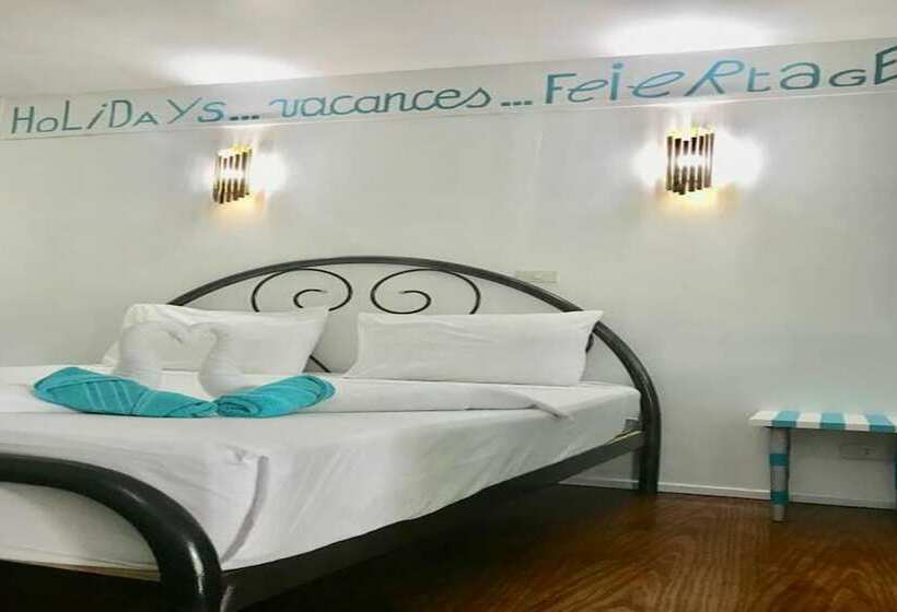 デラックスバンガロー, Blu' Beach Bungalows