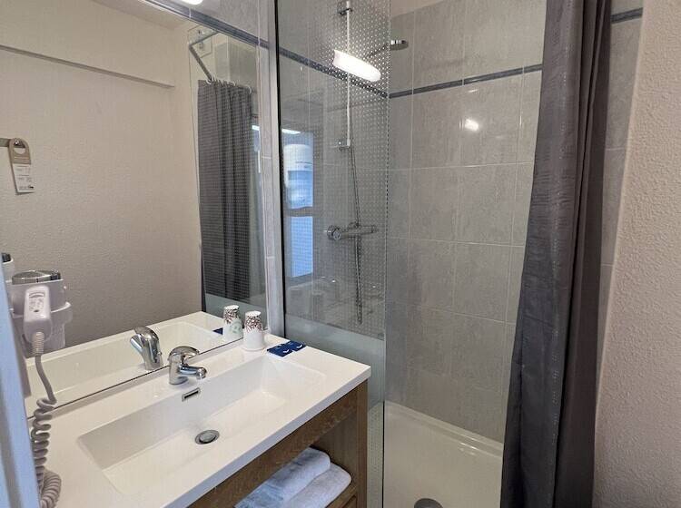 غرفة قياسية, Brit Hotel Saumur