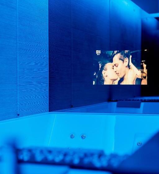 수피리어 룸, Diamante M