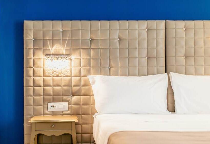 수피리어 룸, Diamante M